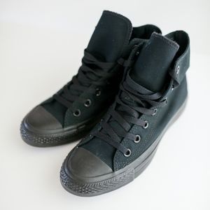 Converse Chuck Taylor Black Hi Top 5 Men / 7 Women